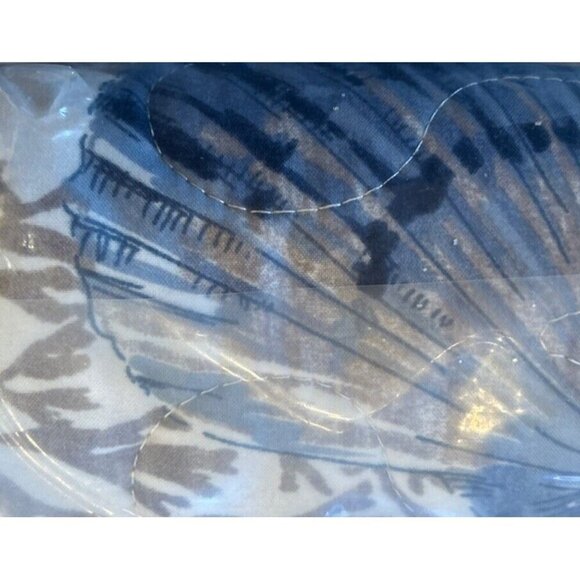 Madison Park Oversized Quilted Throw Blanket 60 x 70 Cream Blue Seashell Coastal - Picture 6 of 6